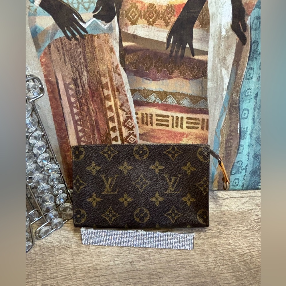 LOUIS VUITTON Monogram Poche Toilette 15 pouch